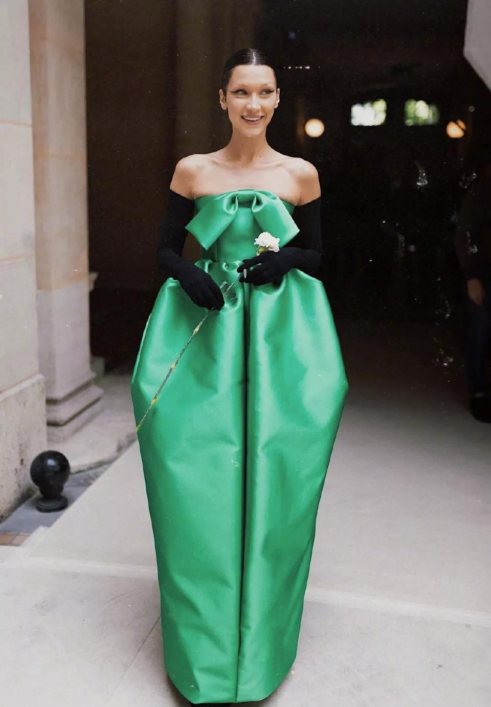 韩国第一夫人衣服穿搭,韩国第一夫人服饰亮色