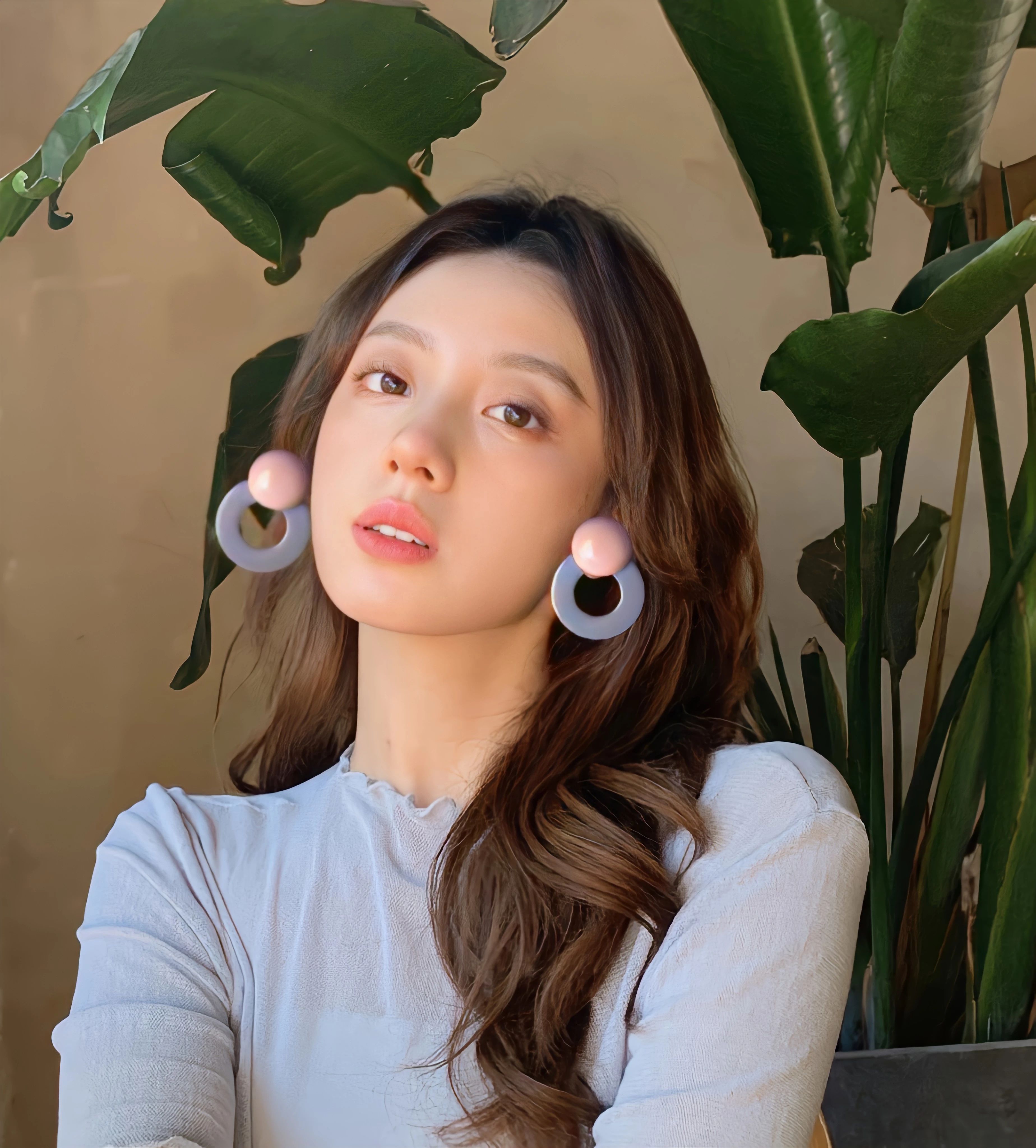 不知道自己的脸型适合戴哪种款式,长脸型耳环项链配饰