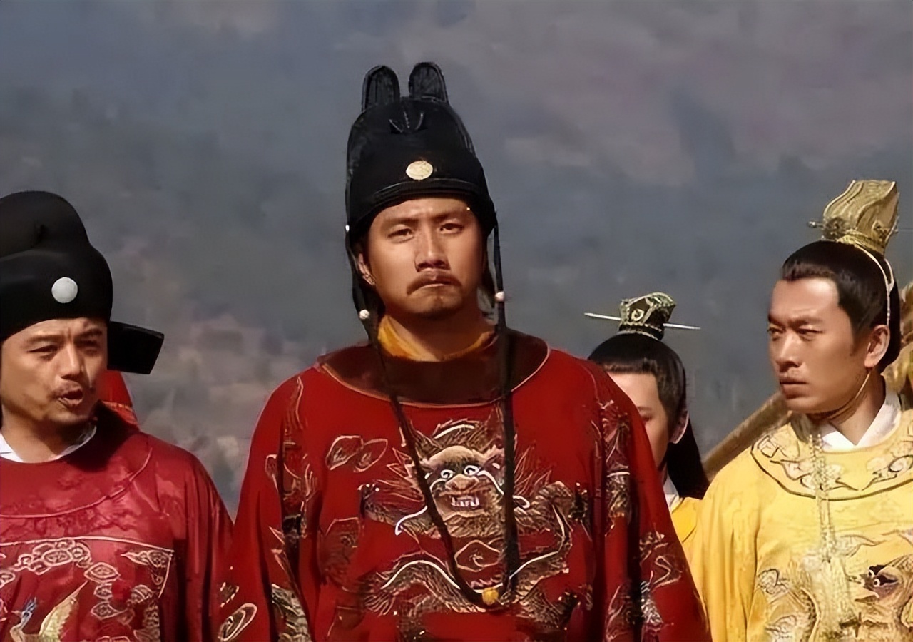 把皇帝演活,把皇帝演了个遍