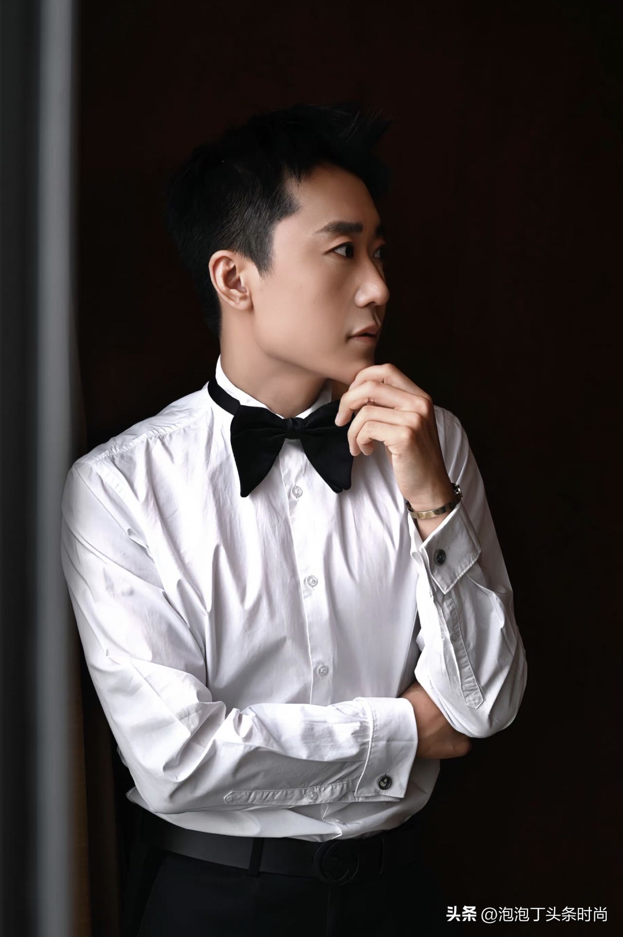 这是几个情况？身高1米82Ta，把男女明星秒变“小矮人”怎么看？