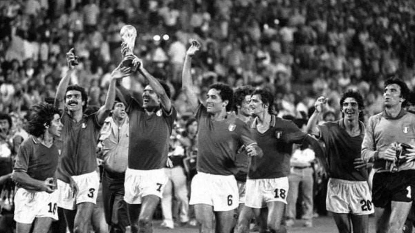 我和足球的故事短视频,回顾中国足球2002世界杯