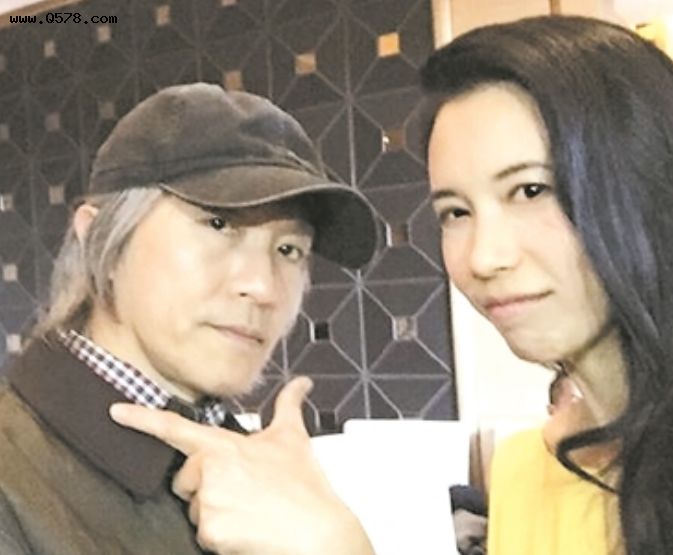 港台女星莫文蔚,朱茵莫文蔚分手了吗