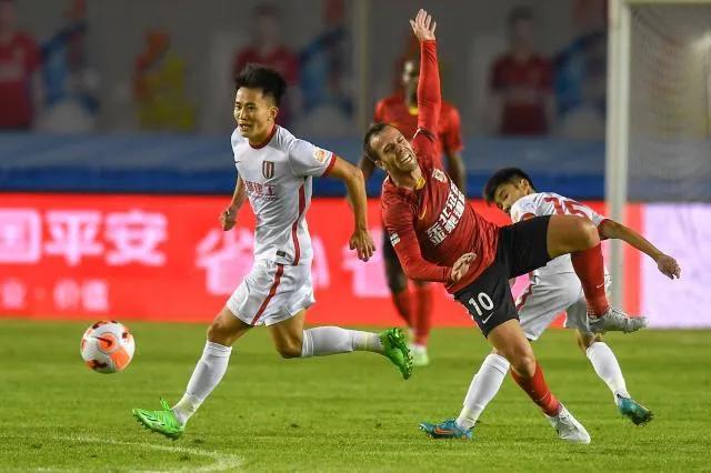 刘洋中超首球吉尔破门,刘洋鲁能泰山赛后