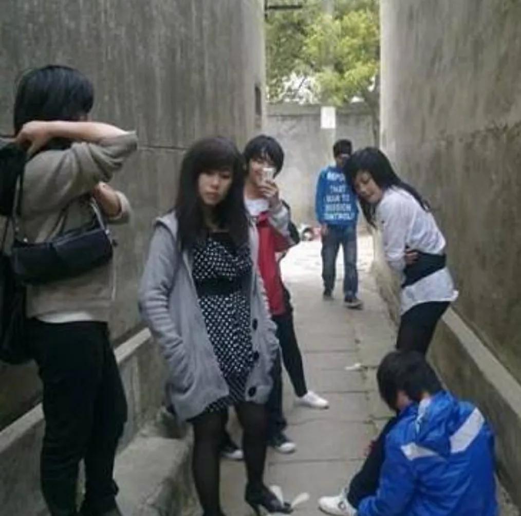 潜伏在校园里的“水娃子”有多悲惨看看您的孩子是不是其中一员