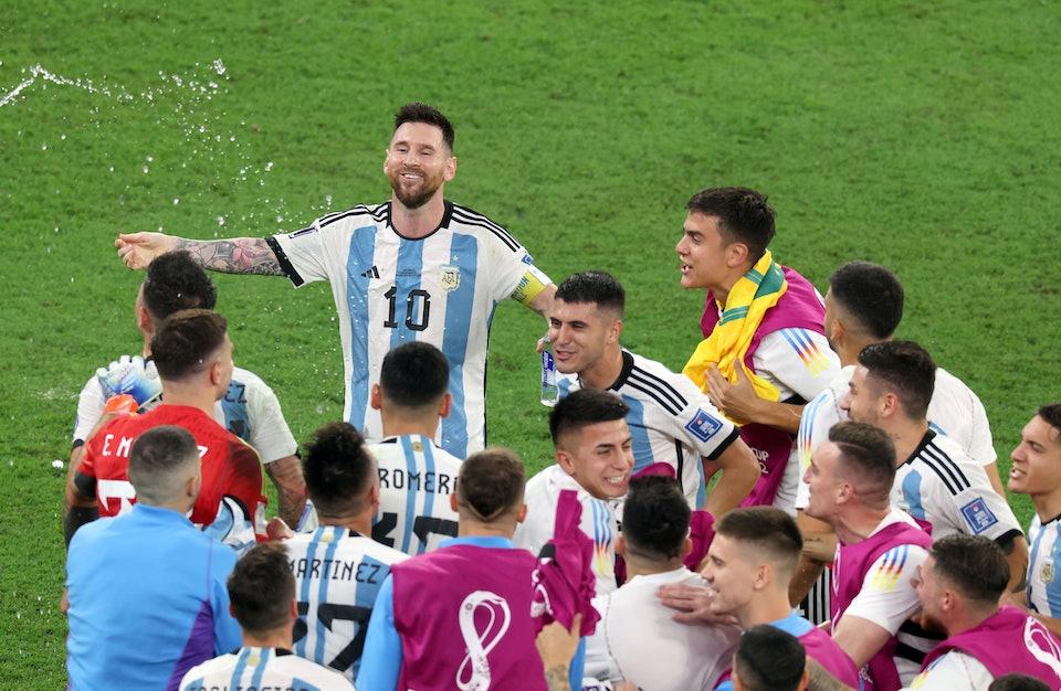 阿根廷vs澳大利亚梅西状态,阿根廷vs澳大利亚梅西晃倒