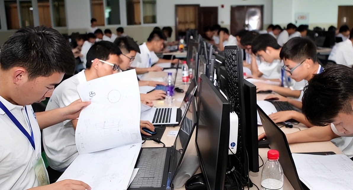 想要有个铁饭碗最好报哪五个专业,没钱没背景可选这六类专业