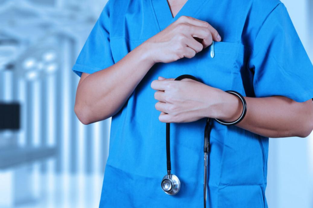 女大学生做人流术,被男医生嘲笑*处私**,讨说法获回应:镶钻石了?