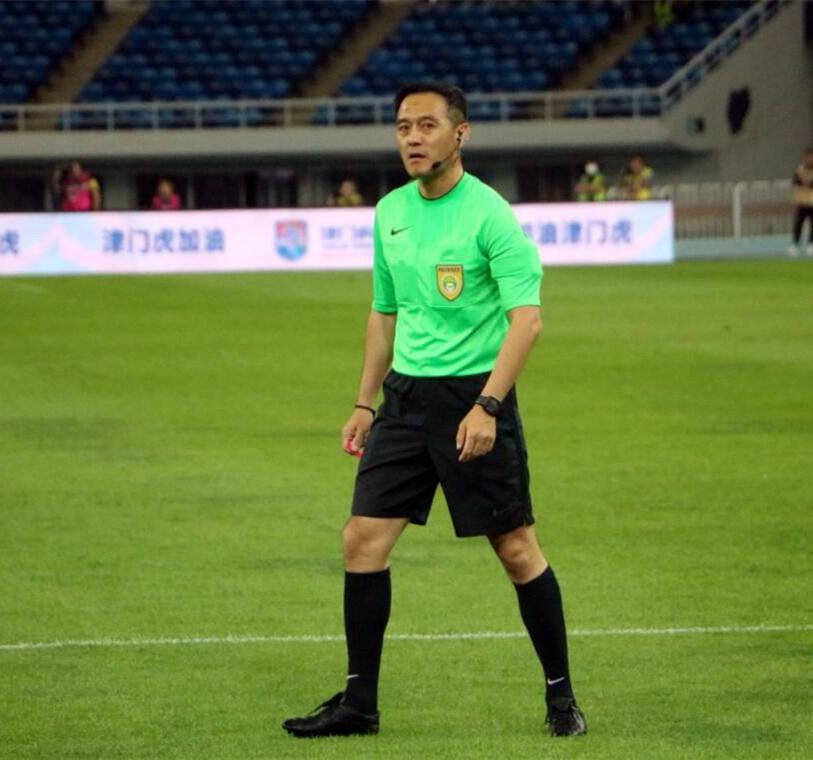 中超积分榜海港大胜一骑绝尘,中超积分榜海港居首4队不败