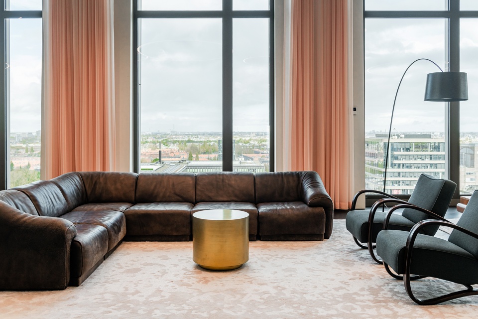 现代风格办公室设计企业,企业办公空间文化设计