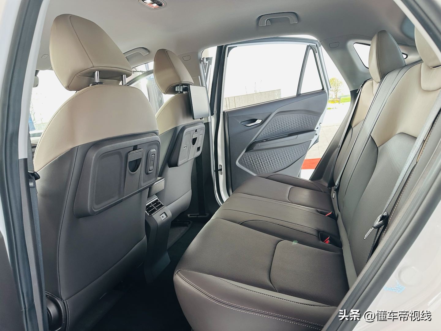 曹操60电动轿车上市,曹操60电动轿车配置