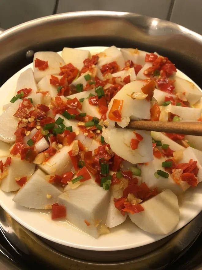 剁椒芋头蒸粉丝正宗做法,剁椒味芋头
