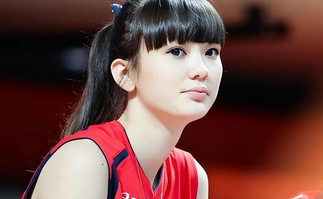 曾因颜值爆红的排球女神：如今整容不再少女，嫁迪拜富豪后退役