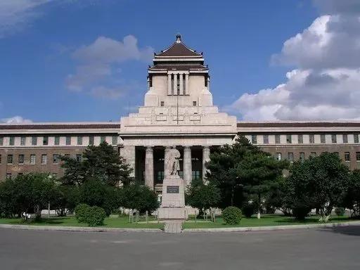 高考志愿填报医学院哪个专业好,国内医学专业院校排名