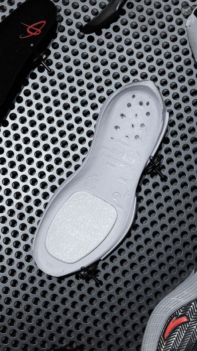 比阿迪耐克质量还好的国产鞋,哪些国产鞋比耐克好