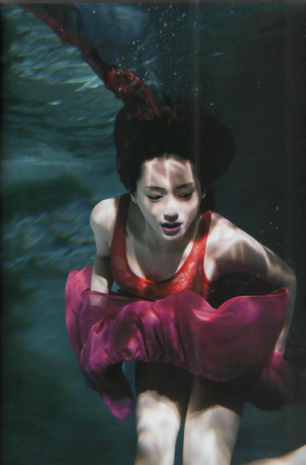 她是6000万日本男人的“新晋梦中情人