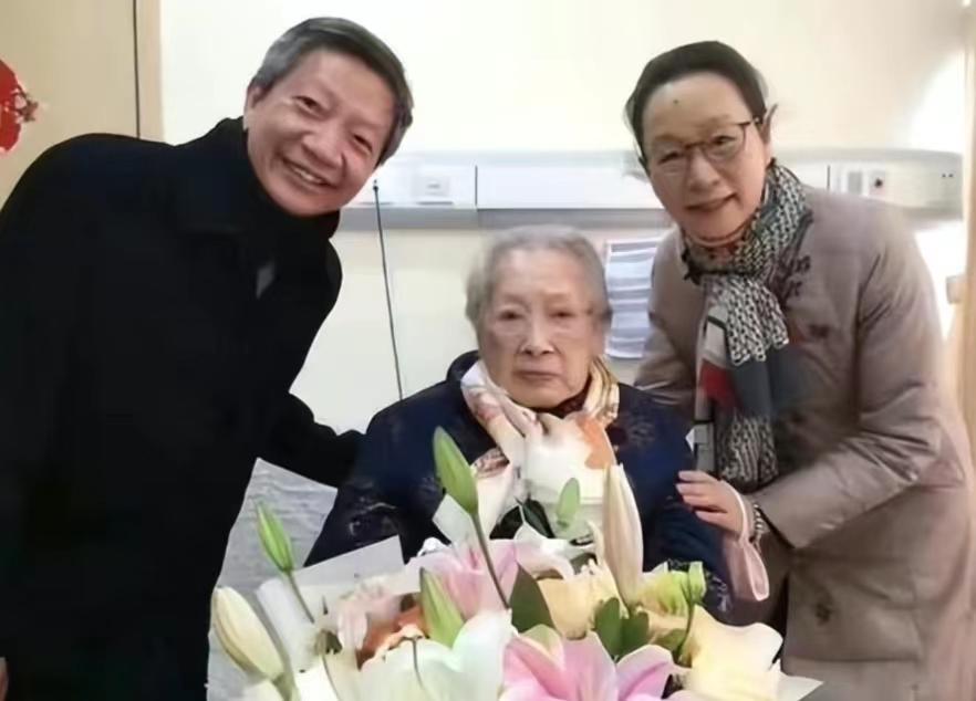 2022年离世的65位名人,有人患癌症,有人意外而亡,有人死于自杀