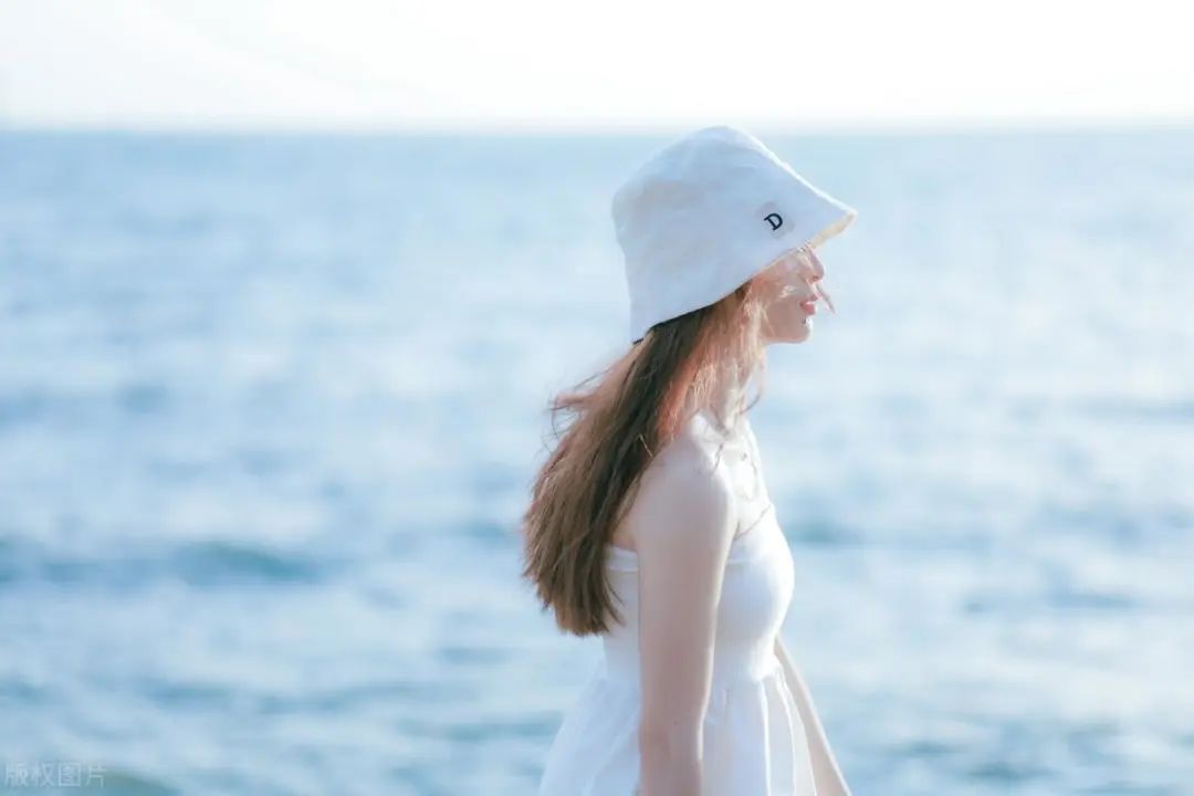 染完头发头皮头屑大块怎么处理,染头膏染完头发很痒有头屑怎么办