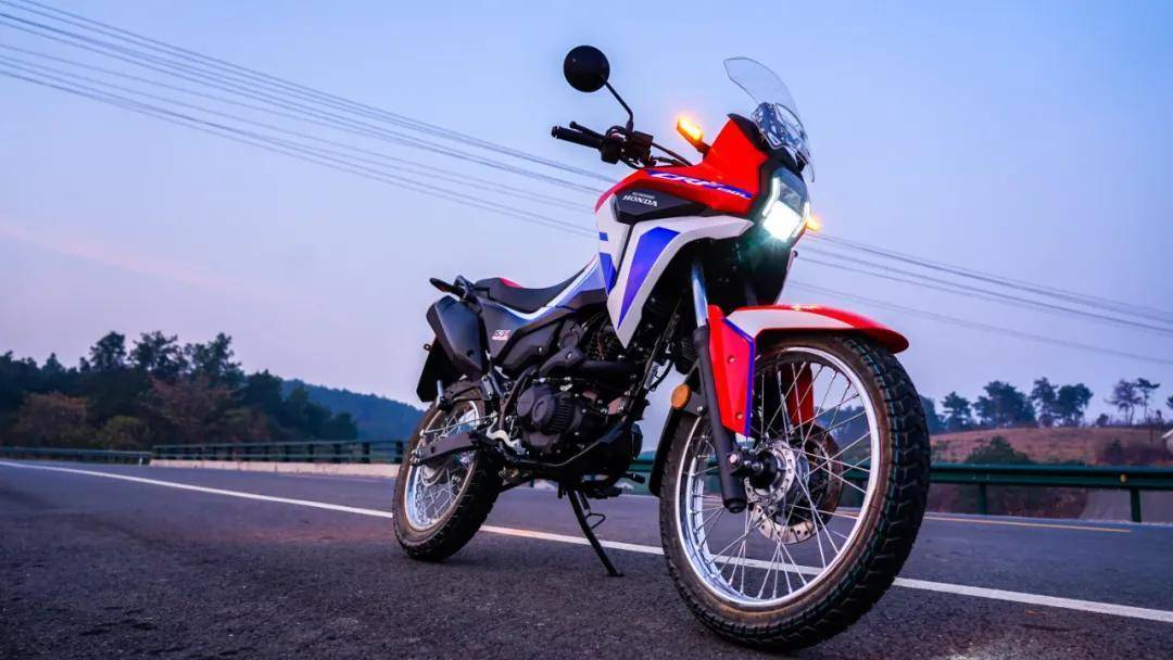 适合170身高的小排量adv摩旅车,一款适合城市代步摩旅的adv