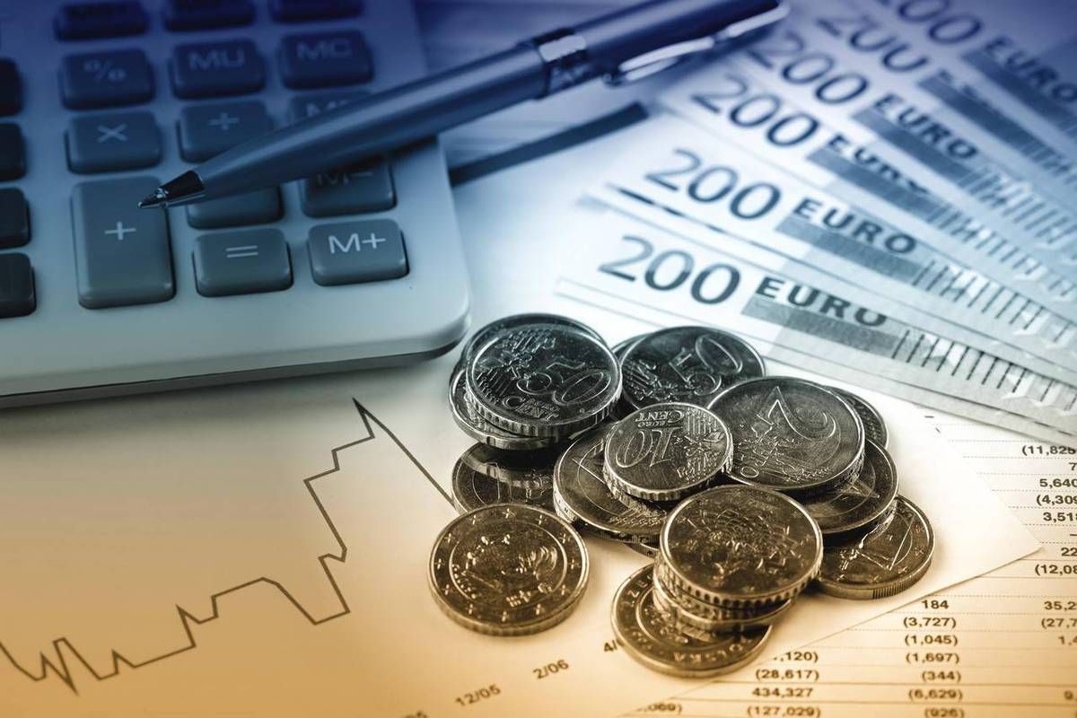 缩减购债对国内债券影响,中国或减持7000亿元美债