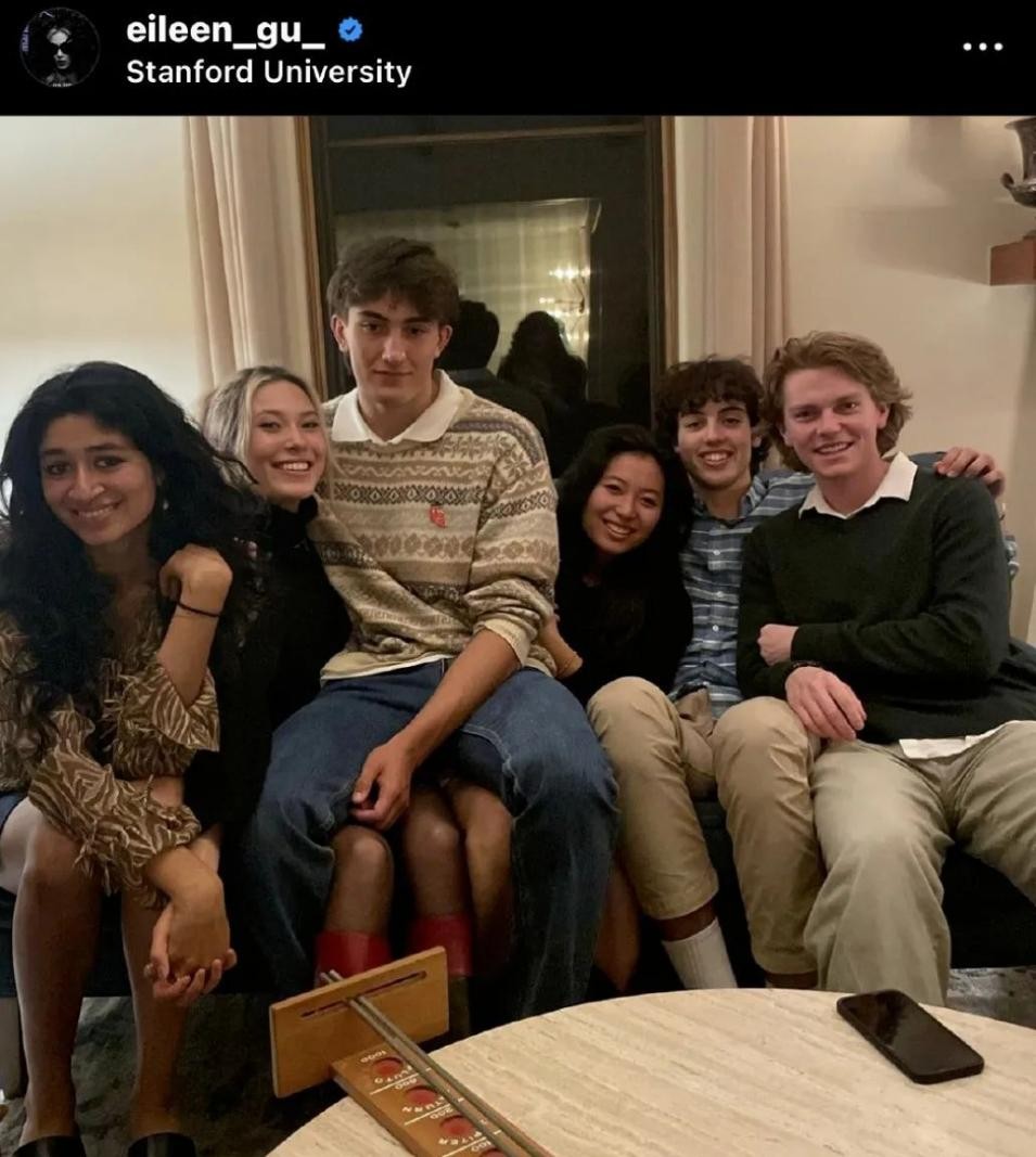 谷爱凌被曝与男子接吻,谷爱凌男朋友接吻视频