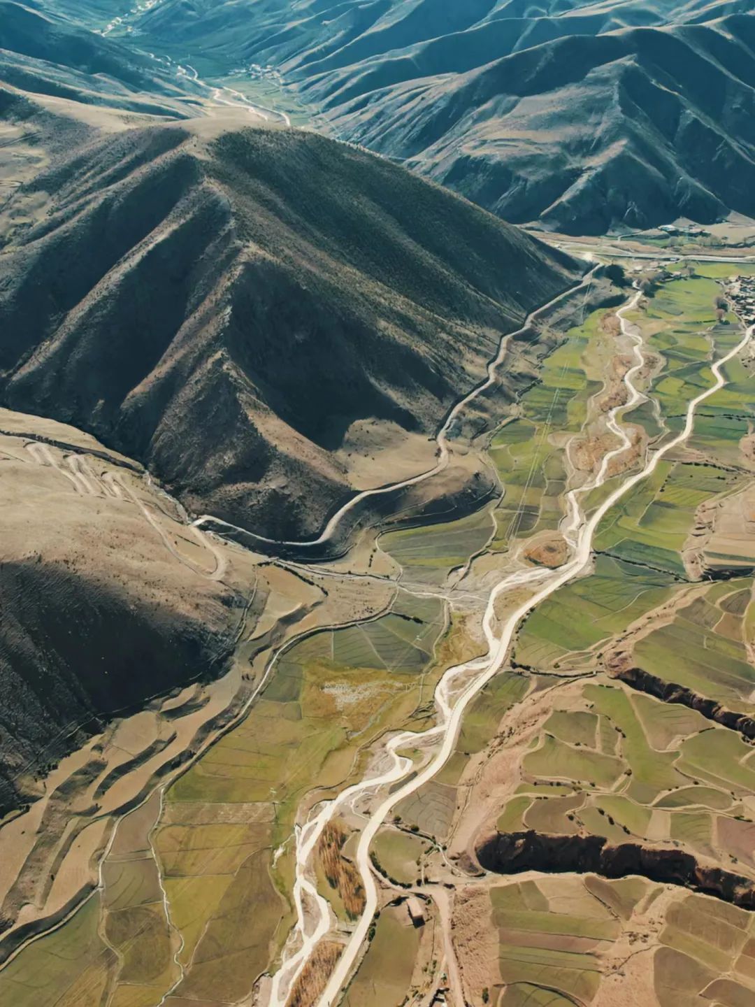 独库公路和川藏线风景,独库公路全程旅行攻略