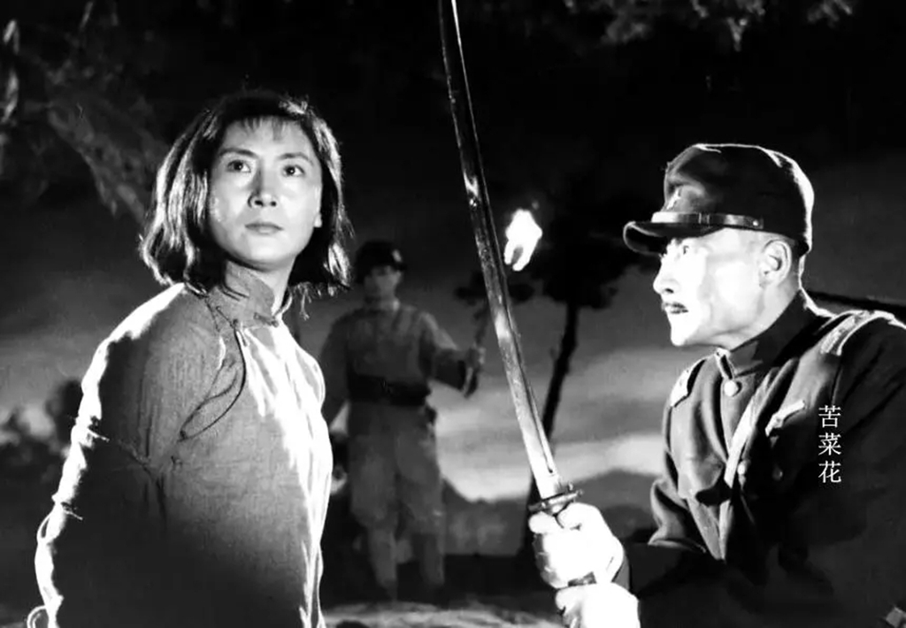 惊险反特片《激战前夜》：66载岁月如梭，女主角饰演者袁霞已90岁