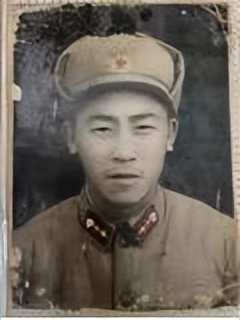 *先念李**中原突围后记