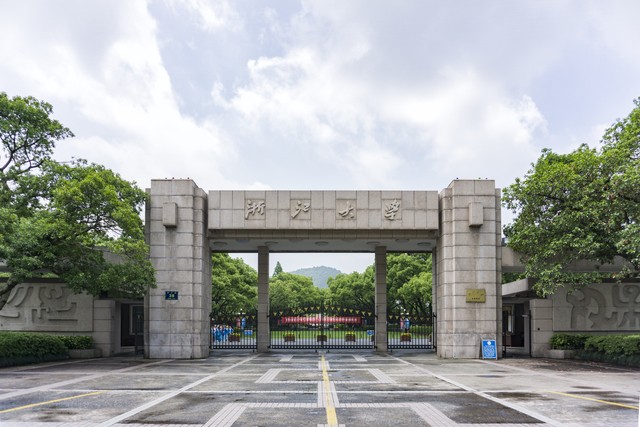 临床医学八大名校都有哪些,国内顶尖的十大医学院