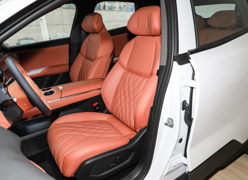 长安深蓝s7和crv哪个大气,本田crv和长安深蓝s7