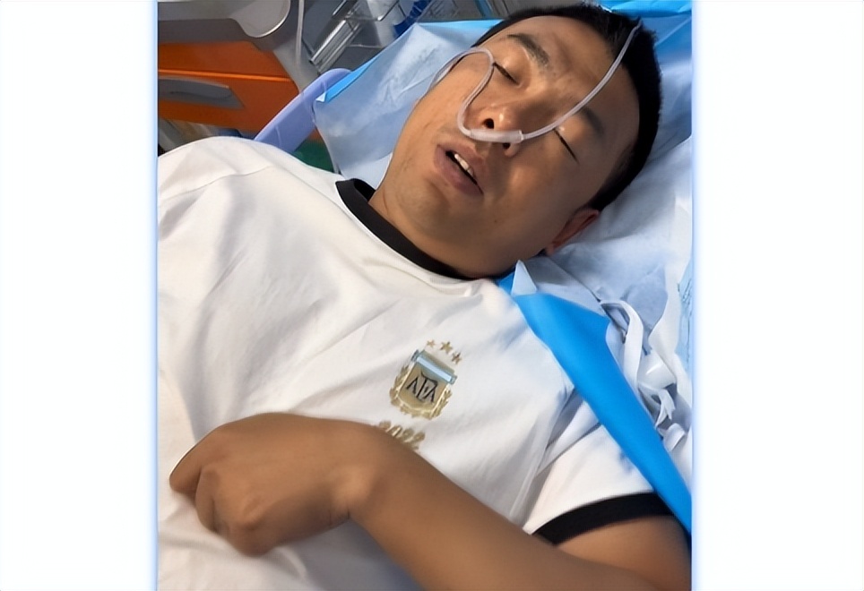 徐亮：中超任意球高手却被赵本山点名训斥，娶三任妻子如今成网红