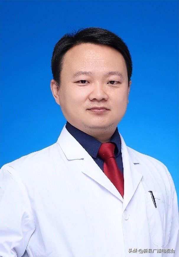 现场有中医专家免费义诊,24小时在线义诊千名医院权威专家