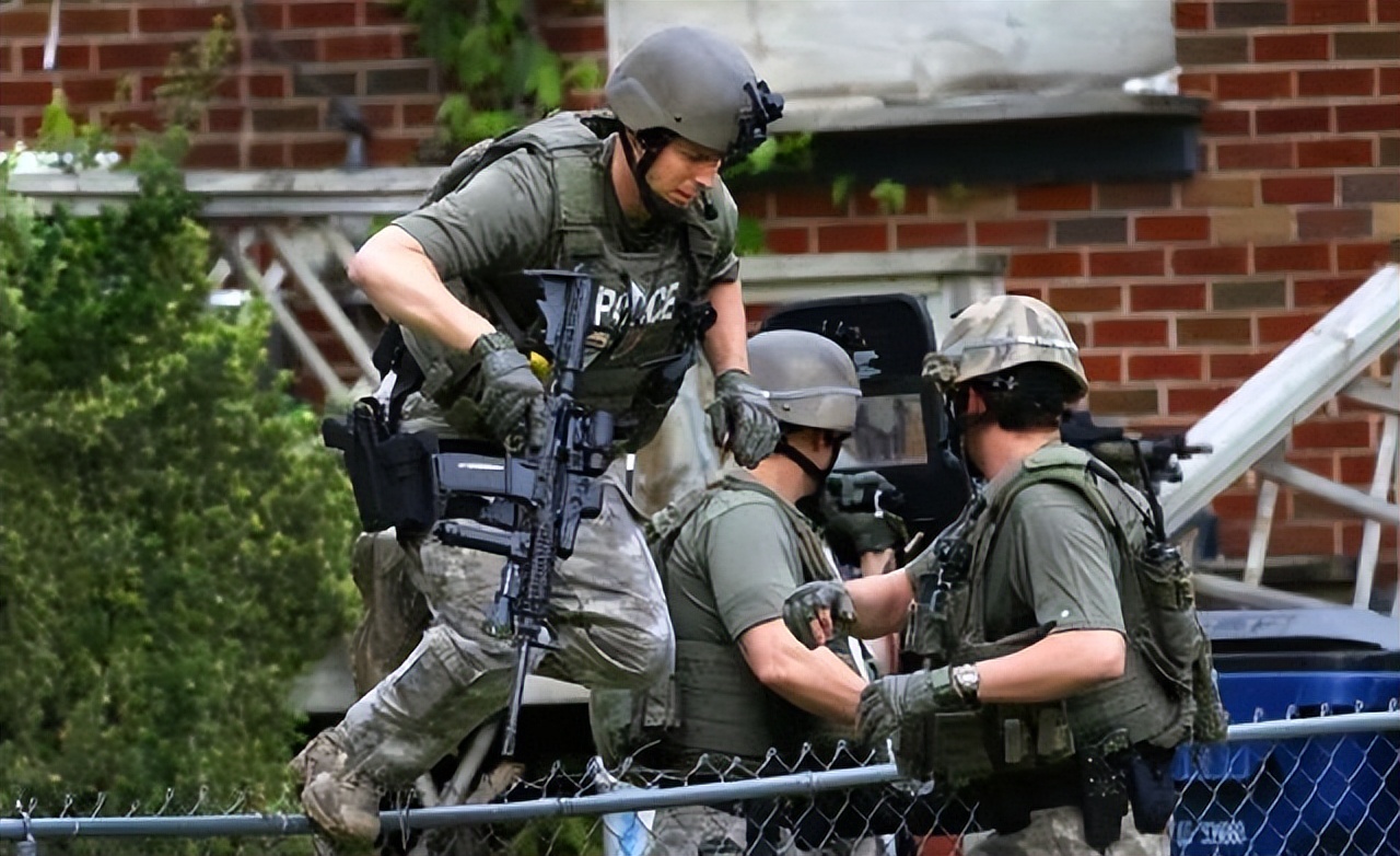 美国私营监狱成为生意,美国危险监狱现状