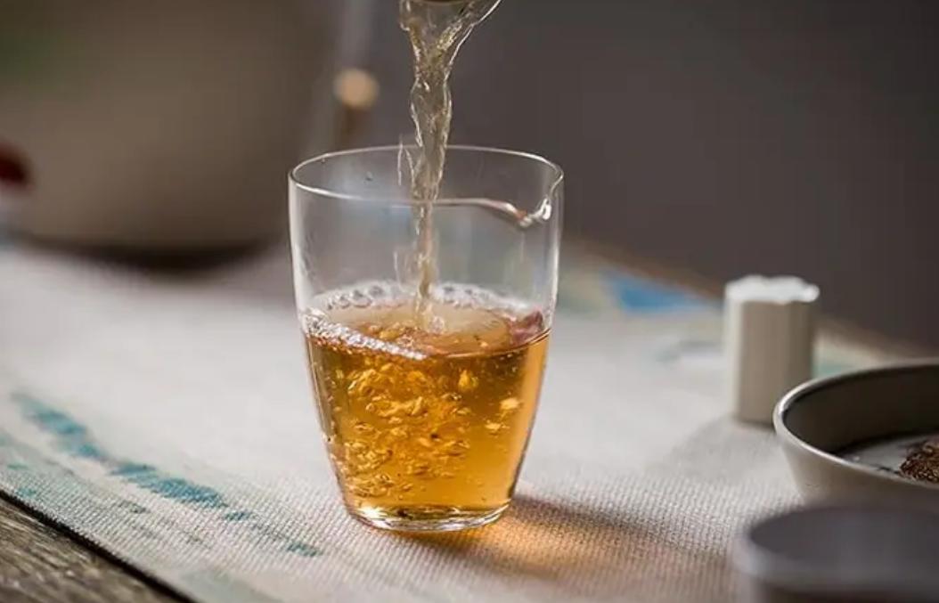 小暑时节喝茶,天气渐凉买什么茶好呢