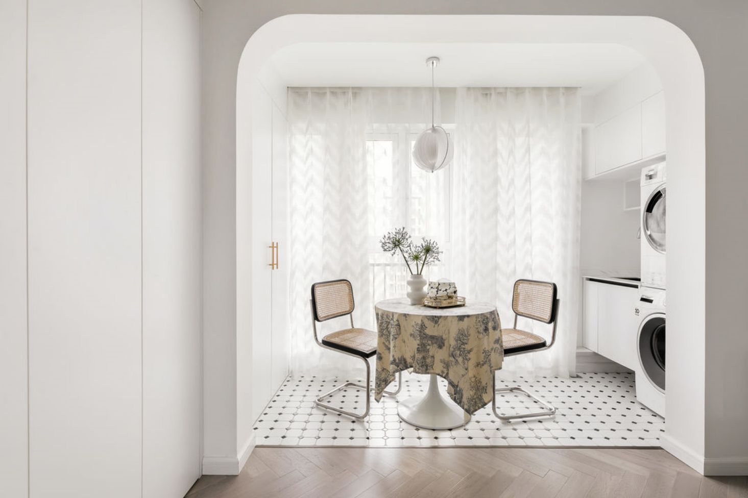 法式简约型公寓,优雅法式公寓设计