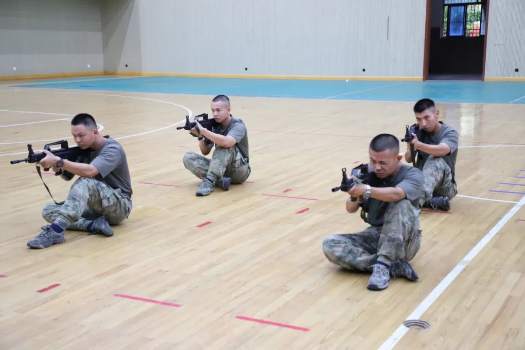 盐城市初级中学2023年“铁军国防训练营”闭营仪式隆重举行