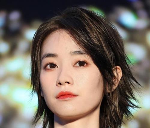 旭日阳刚王旭落魄到地下通道卖艺,旭日阳刚王旭重回公众视线