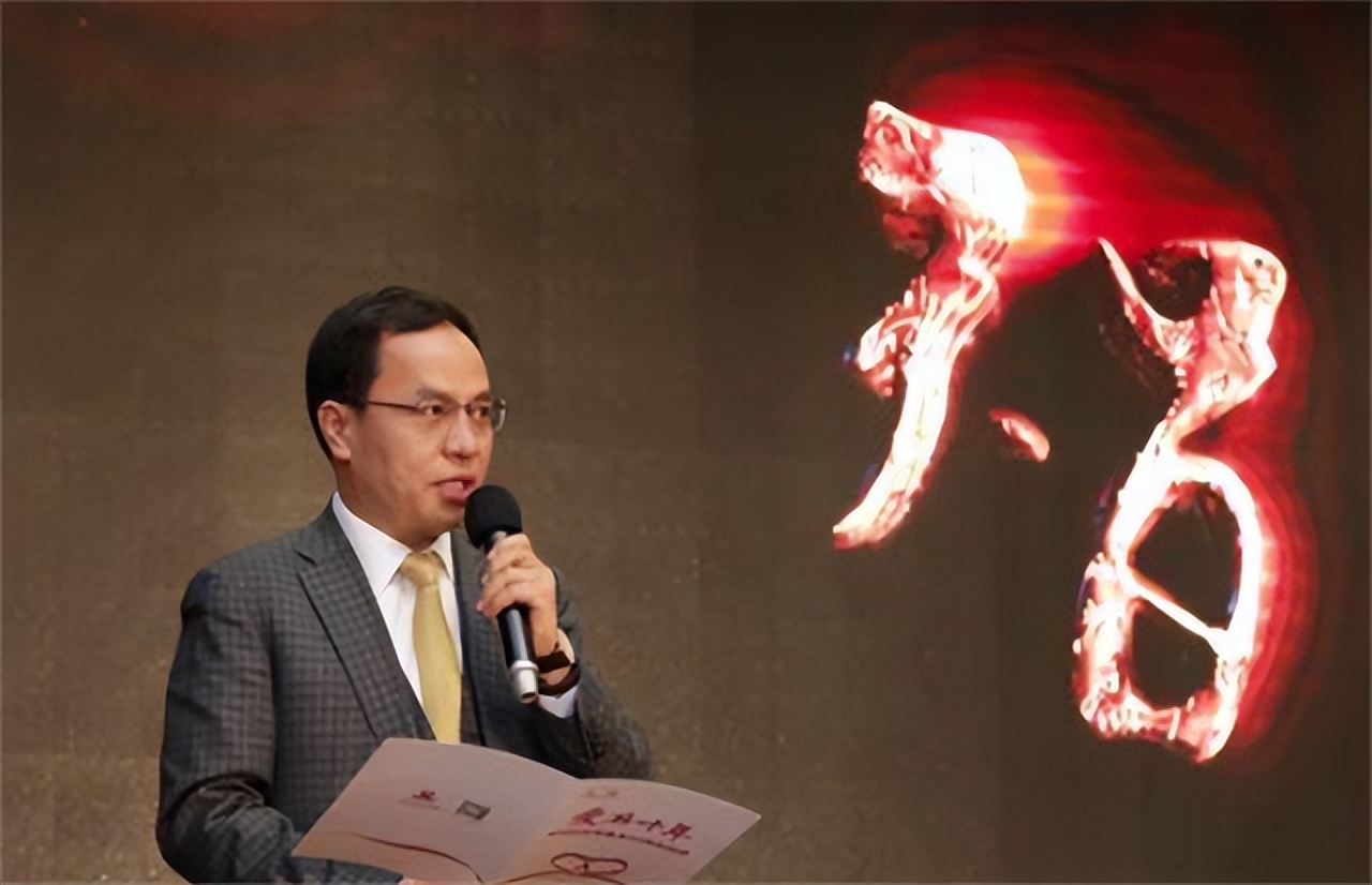 中国首富负债245亿,昔日首富成老赖资产甩卖无人问津