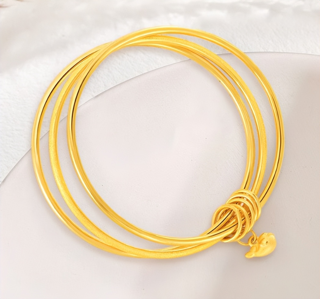 中国黄金手镯价格多少钱一克,现在黄金手镯价格多少钱