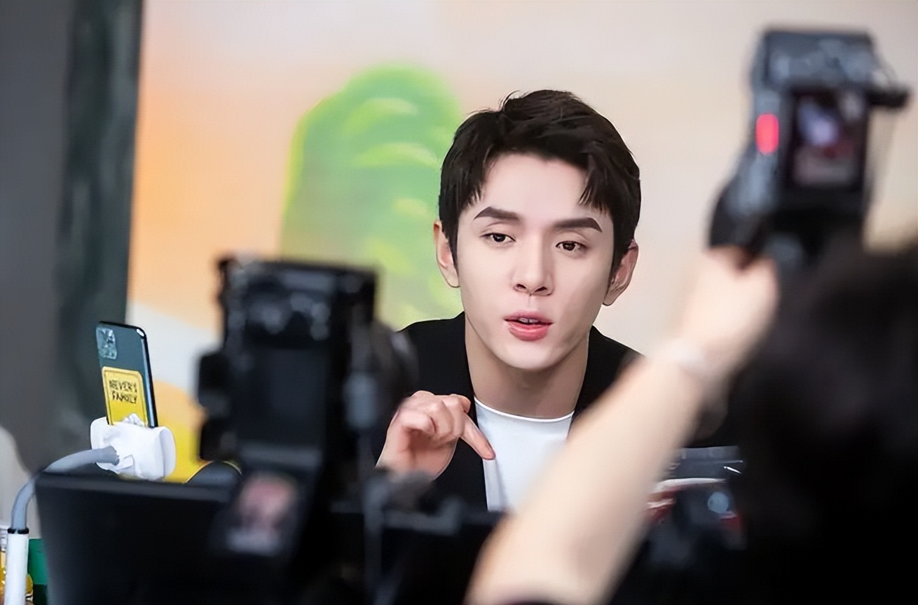 李佳琦的资生堂卖“贵”了，失去“全网最低价”已非首次