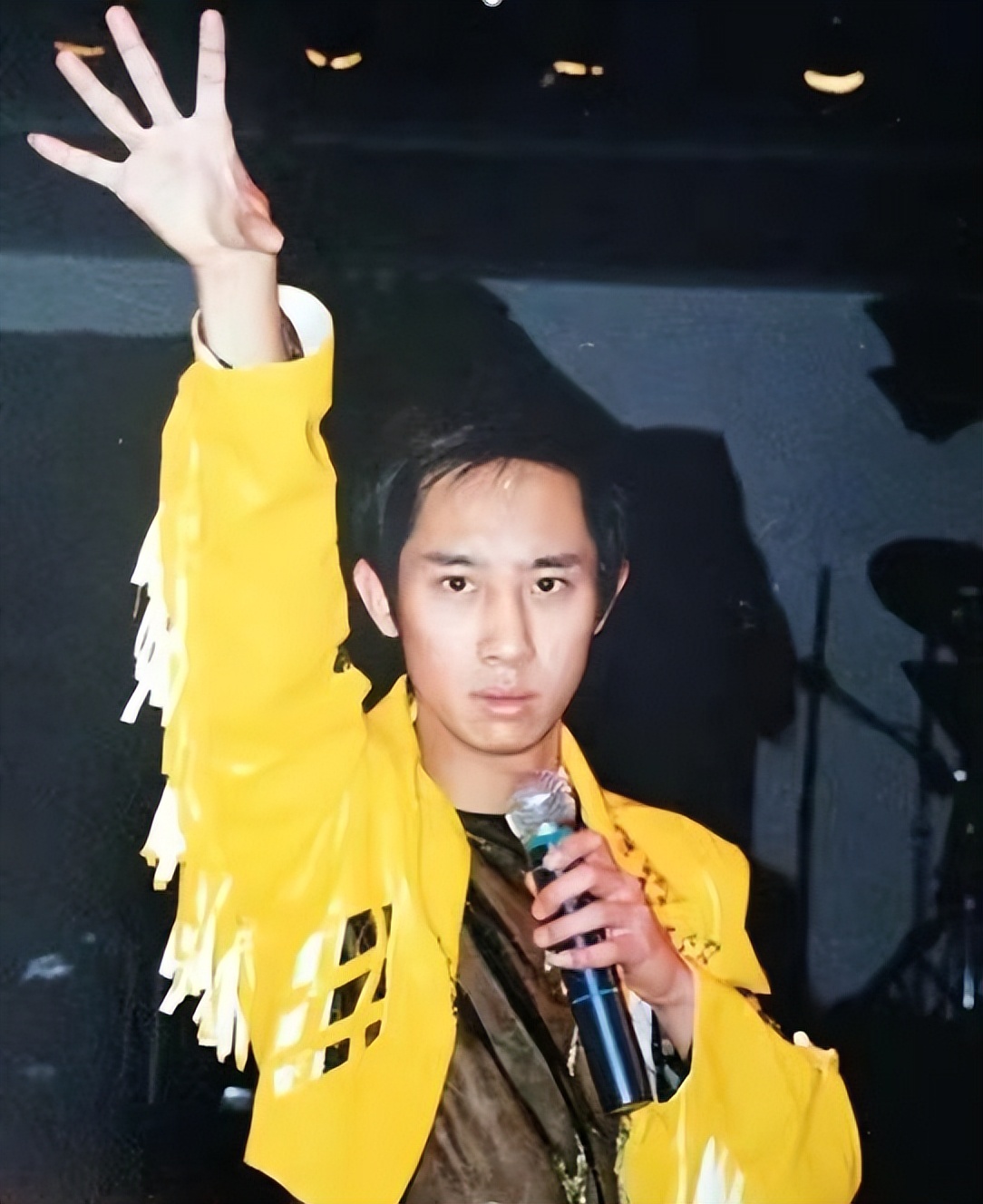 贾玲为什么不和白凯南搭档了,2012年贾玲和白凯南的相声