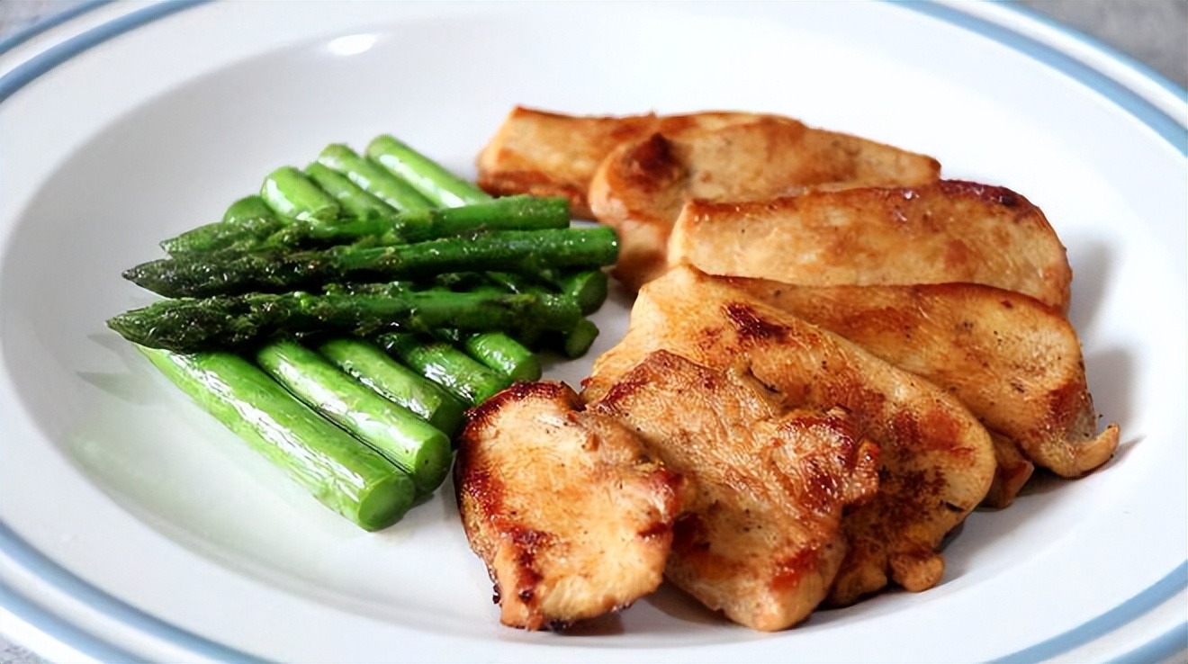 无油鸡胸肉怎么做好吃又简单,鸡胸肉不长胖的神仙吃法