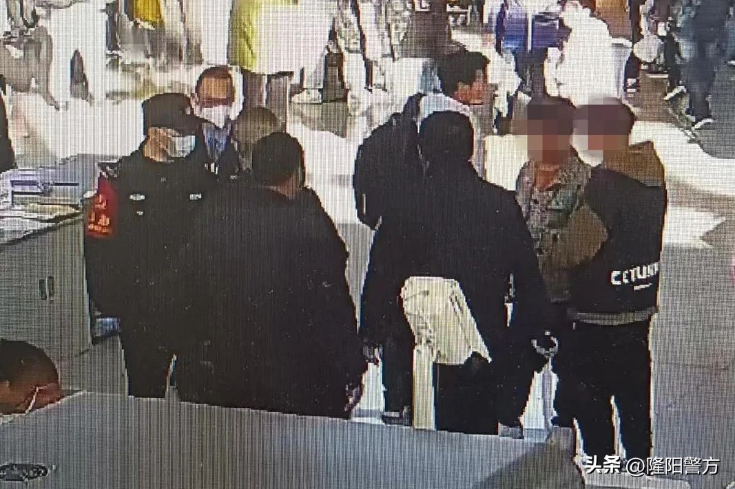 鏃犵煡灏戝勾杩涗笢鍗椾簹鏃呮父,鏃犵煡灏忎紮