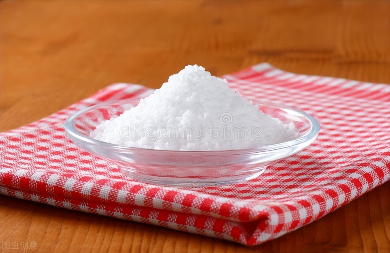 食用碱和盐放在一起的功效,食用碱跟盐一起吃有毒没