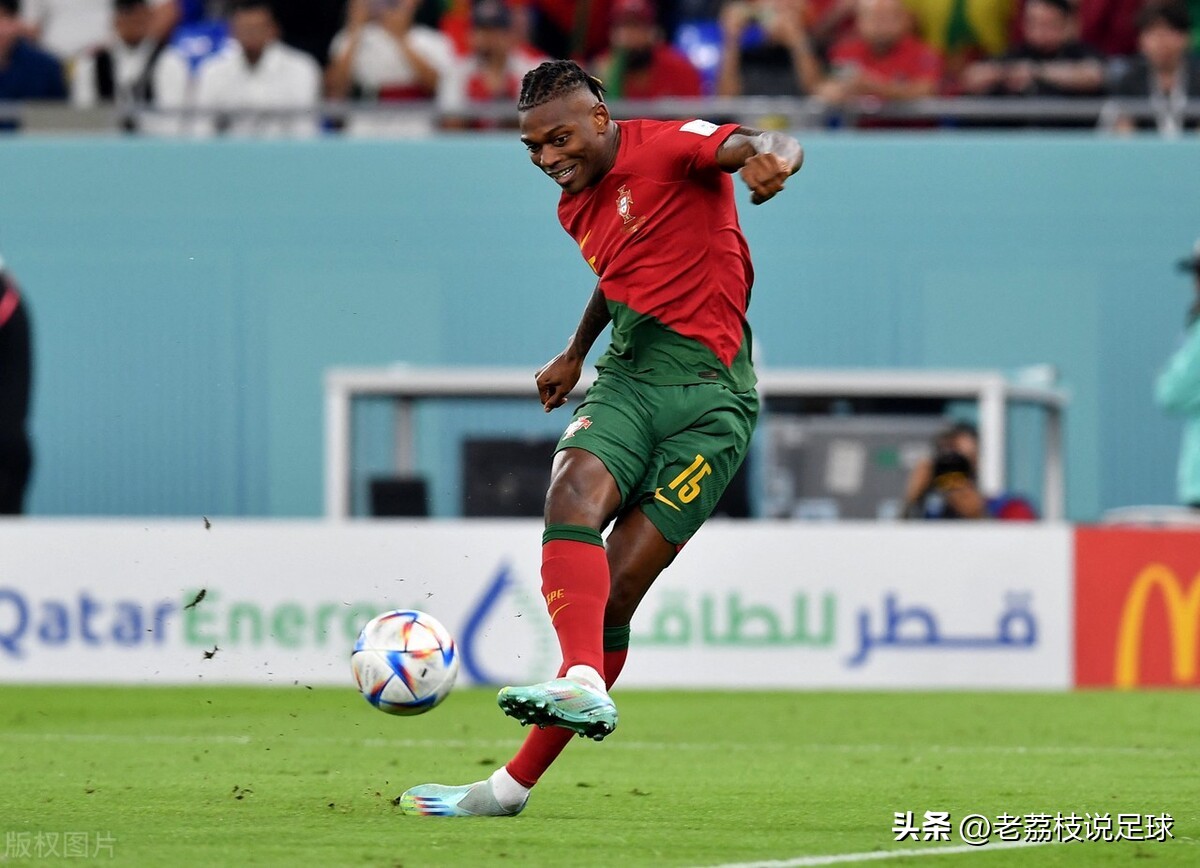 足坛巨星闪耀,足坛巨星出场