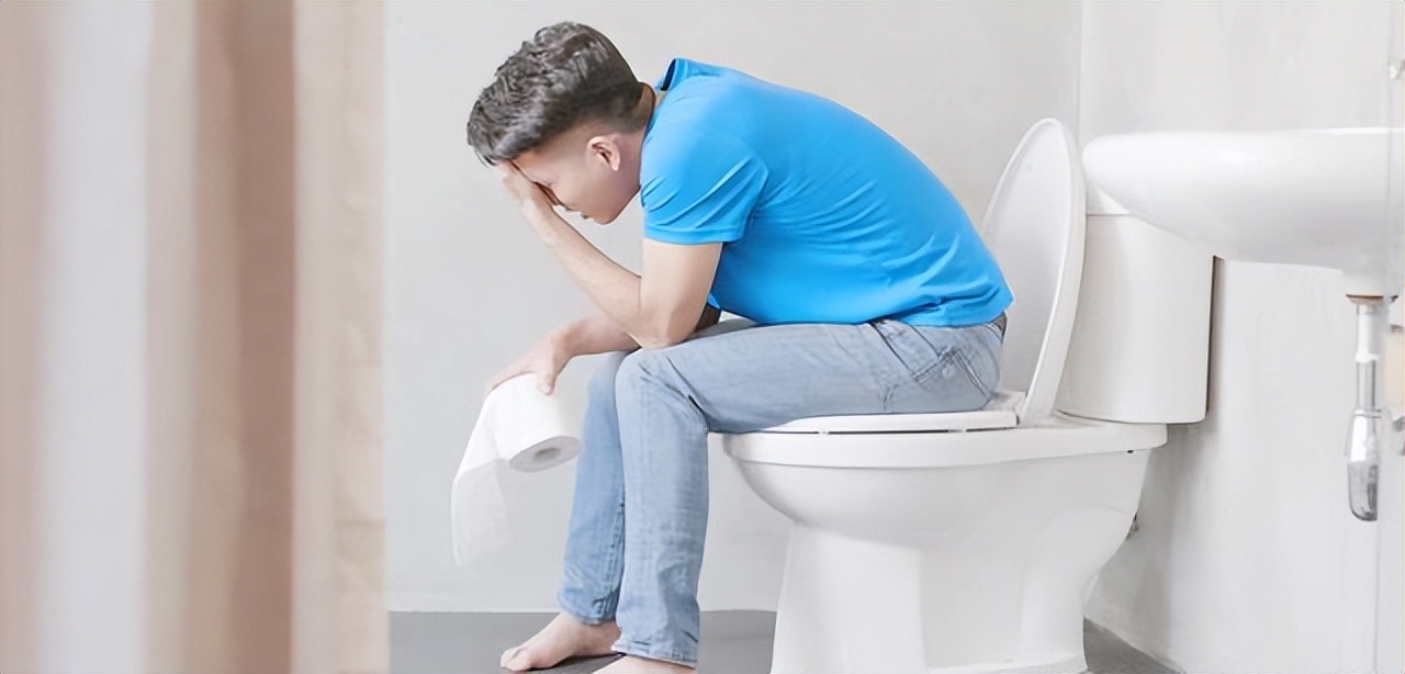 夫妻生活时，男人尿尿和射精为啥没有同时发生？医生给你讲清楚