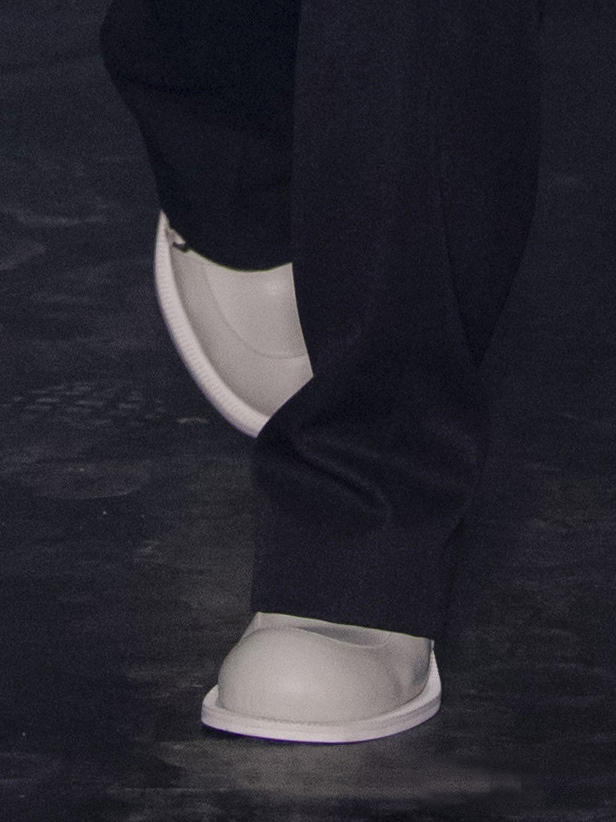 米奇第一次见到米妮,当米奇遇见了米妮