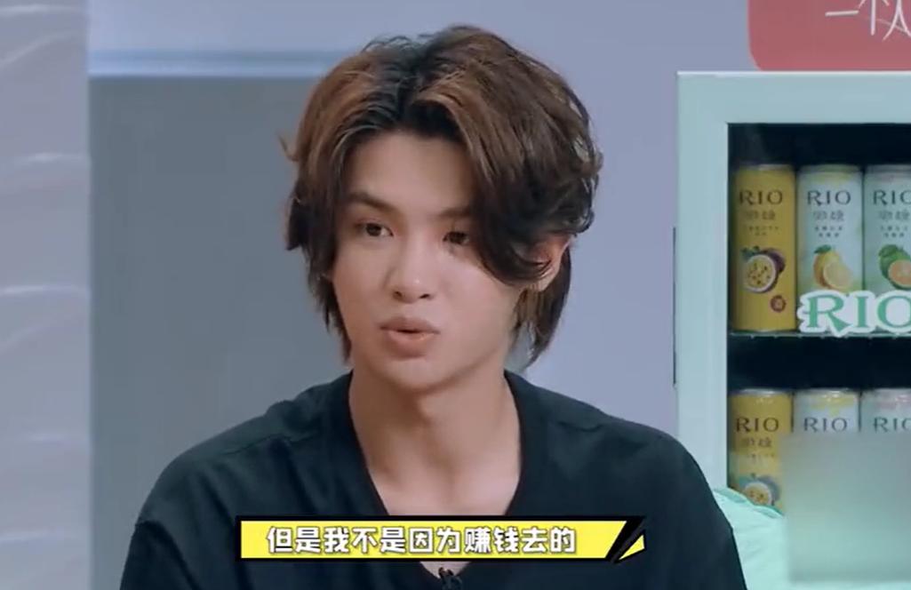 欧阳娜娜惹粉丝生气,欧阳娜娜行为再惹争议