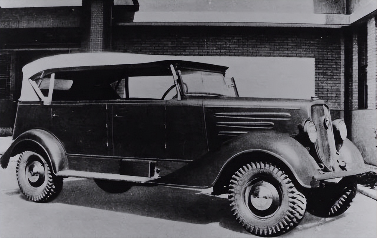 旧版猎豹与三菱帕杰罗,猎豹汽车和帕杰罗