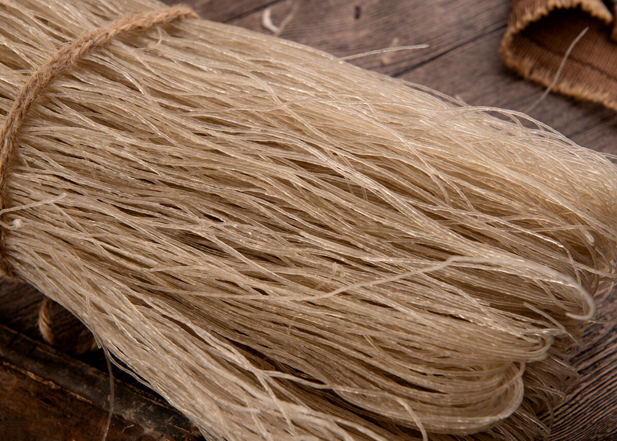 怎么辨别纯红薯粉条的真假,粉条怎样买才能买到真的红薯粉条