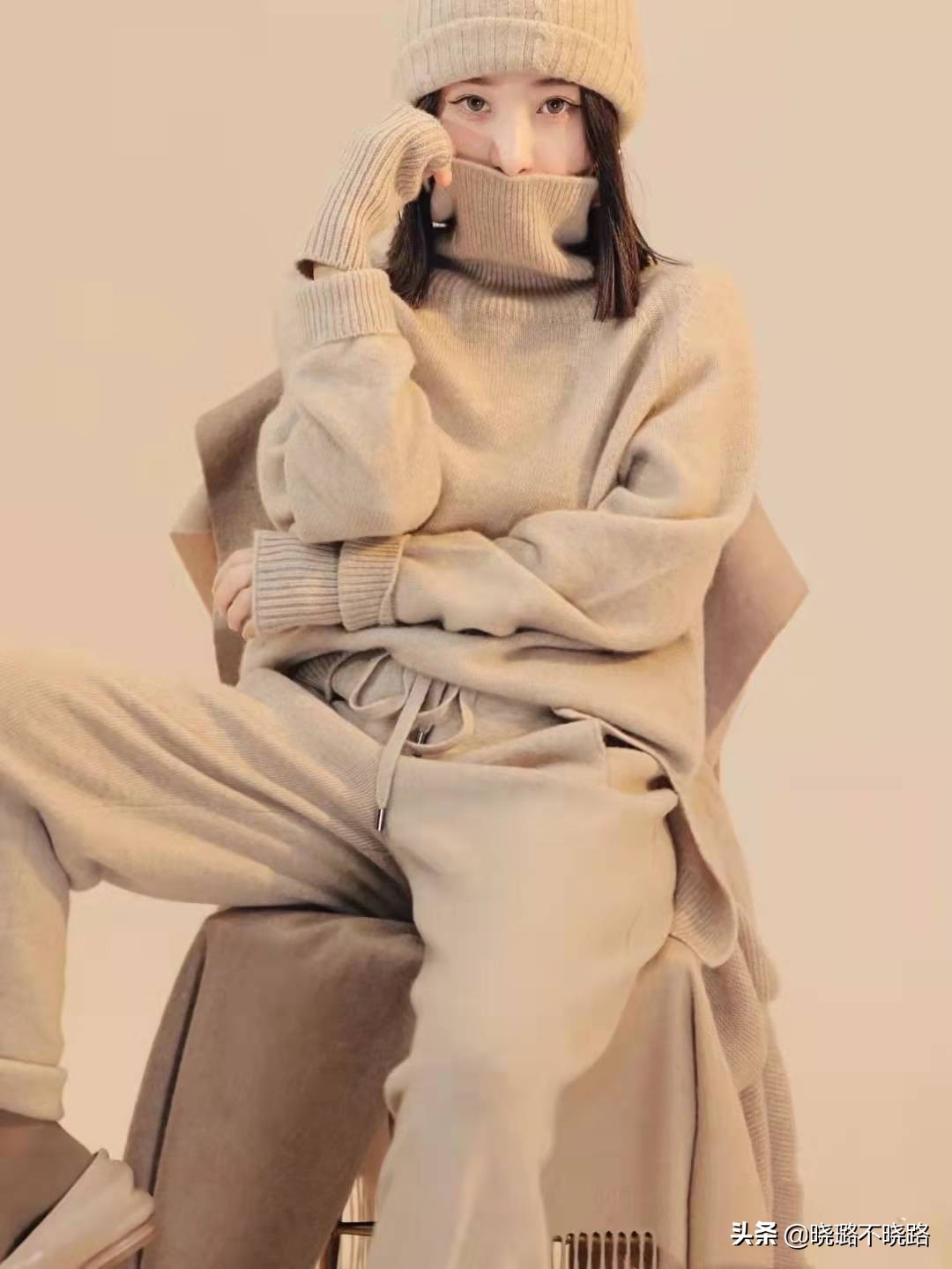 阔腿裤和直筒裤哪个比较显瘦,阔腿裤和直筒裤哪一种更显高显瘦